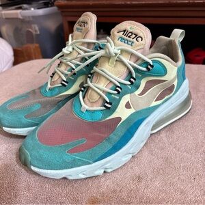 Nike Air Max 270 React Mens Size 10 Hyper Jade Frosted Spruce Shoes AO4971-301